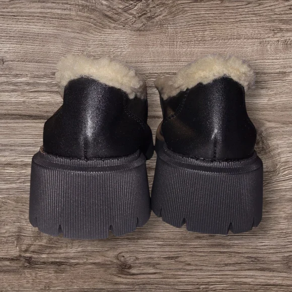 Women's Black Wool Lined Chain Loafers Size 8 - Picture 6 of 7